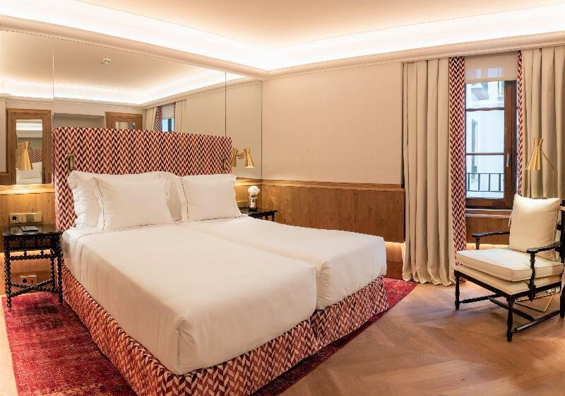 اتاق لوکس, Palacio Solecio, A Small Luxury Hotel Of The World