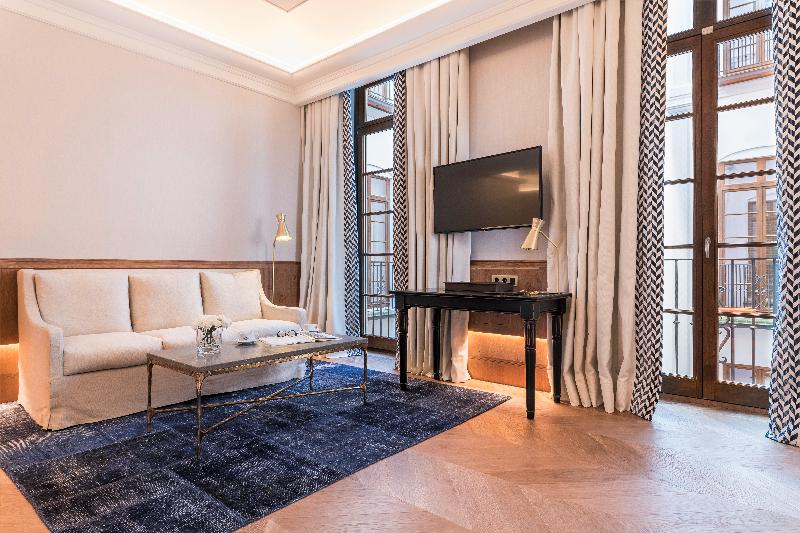 سوییت, Palacio Solecio, A Small Luxury Hotel Of The World