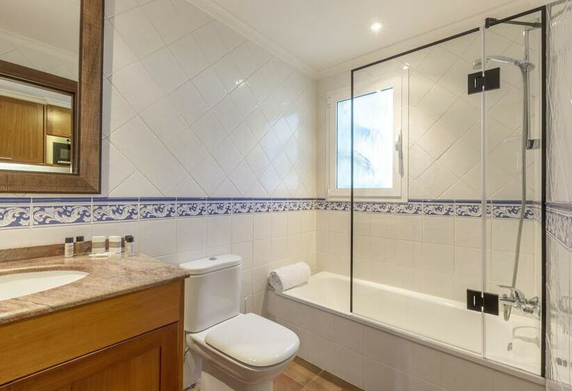 スタンダードスタジオ, La Sella Premium Lifestyle Apartments