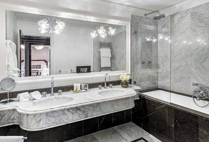 سوئیت خانواده 2 خوابه, Baglioni Hotel Regina   The Leading Hotels Of The World