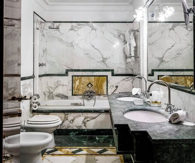 سوییت جونیور, Baglioni Hotel Regina   The Leading Hotels Of The World