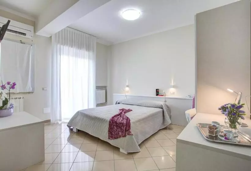Pokój Czteroosobowy Premium, Lungomare