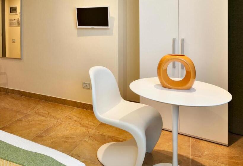 اتاق استاندارد یک نفره, Mercure Villa Romanazzi Carducci Bari