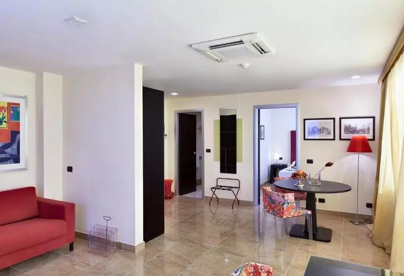 سوییت جونیور, Mercure Villa Romanazzi Carducci Bari