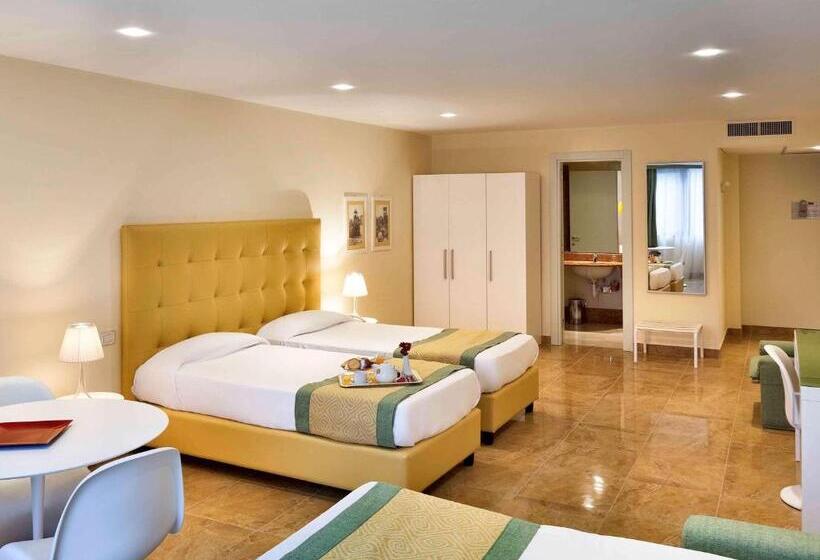 חדר סופריור לשלושה, Mercure Villa Romanazzi Carducci Bari