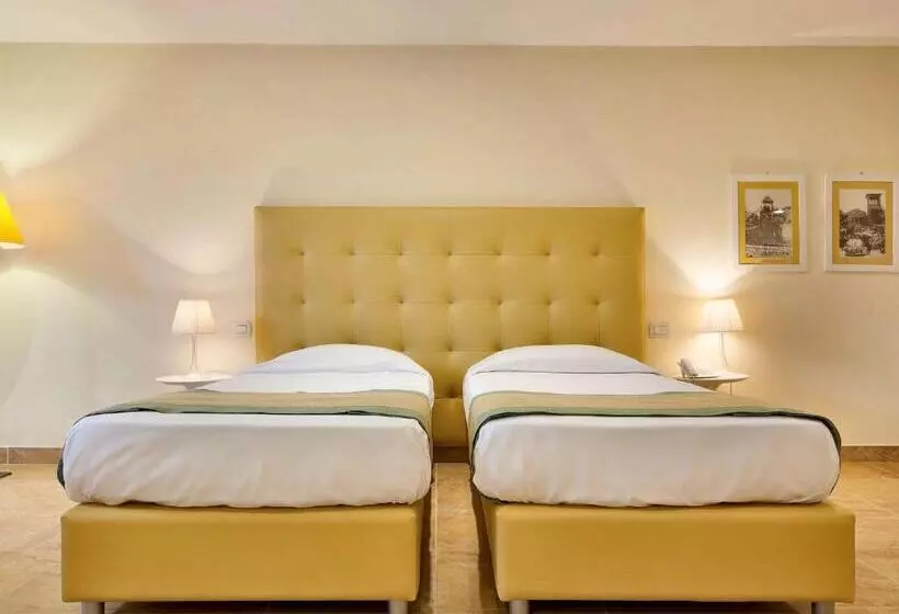 اتاق سوپریور چهار تخته, Mercure Villa Romanazzi Carducci Bari