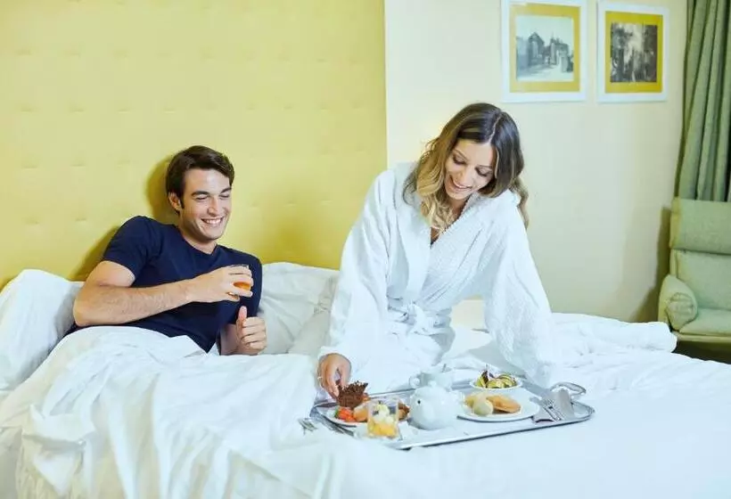 اتاق پرستیژ, Mercure Villa Romanazzi Carducci Bari