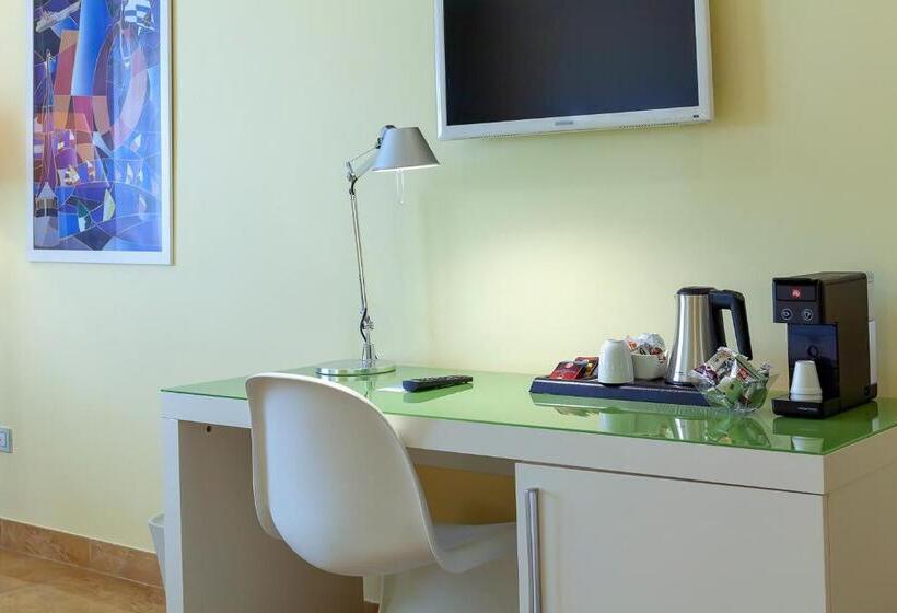 اتاق پرستیژ, Mercure Villa Romanazzi Carducci Bari