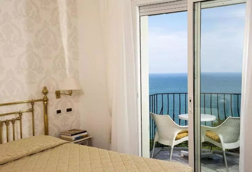 اتاق استاندارد با بالکن, Posillipo