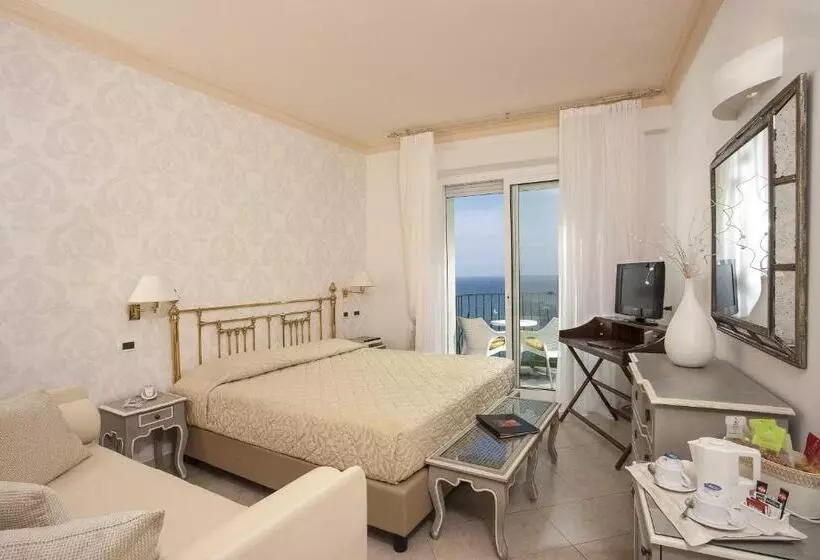 اتاق استاندارد با بالکن, Posillipo