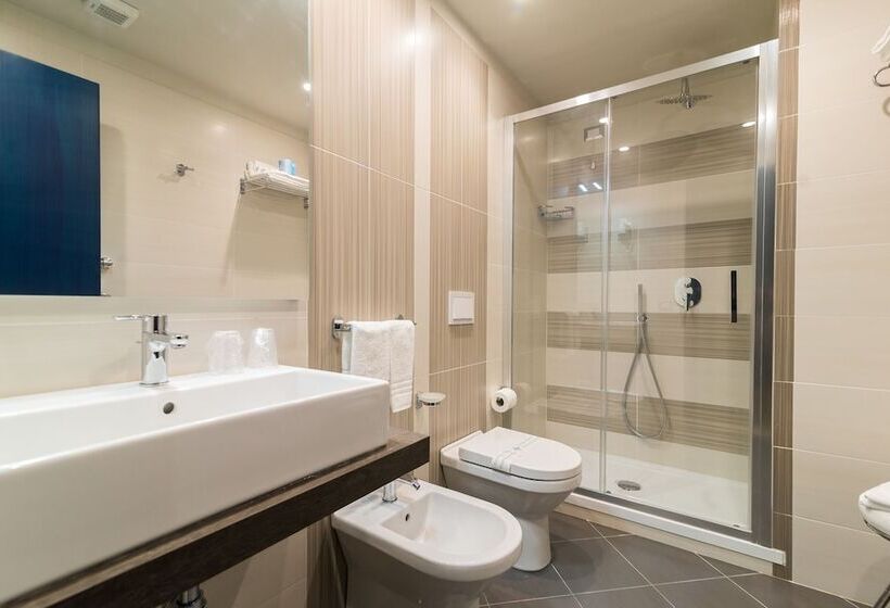 Номер Superior Вид на Бассейн, President Park