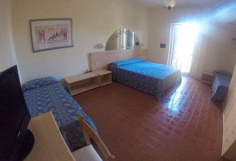 Четырехместный Номер Стандарт, Riviera