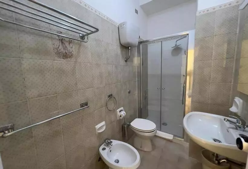 Quarto Quádruplo Standard, Riviera