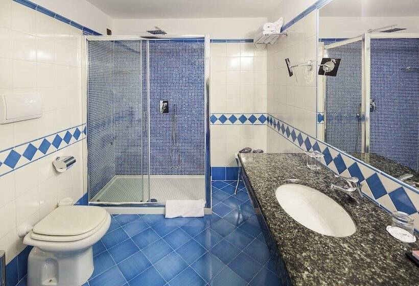 جناح مزود بحمام سباحة, San Montano Resort & Spa