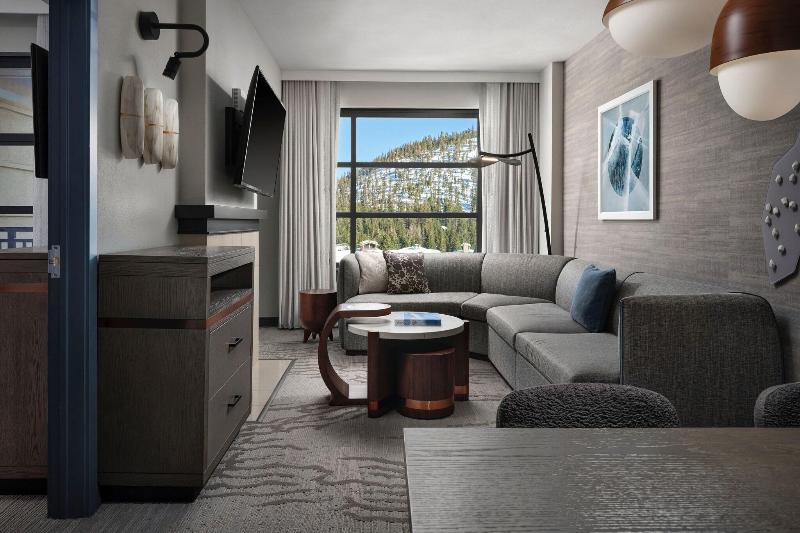 غرفة قياسية إطلالة جانبية علي البحر, San Montano Resort & Spa