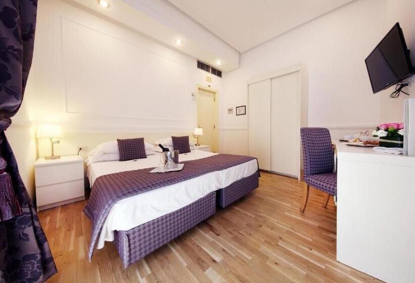 חדר סטנדרט, Traiano