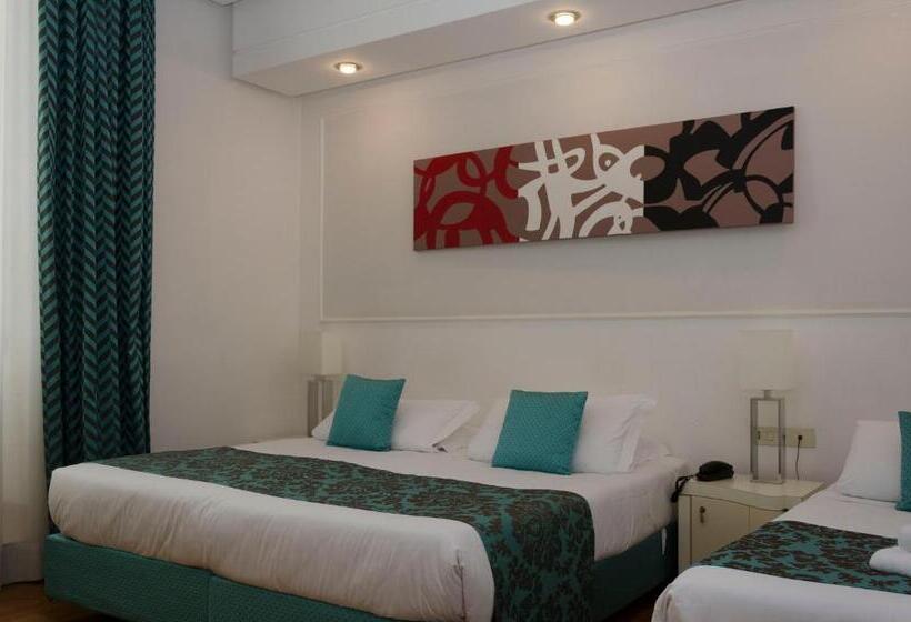 חדר סטנדרט לשלושה, Traiano