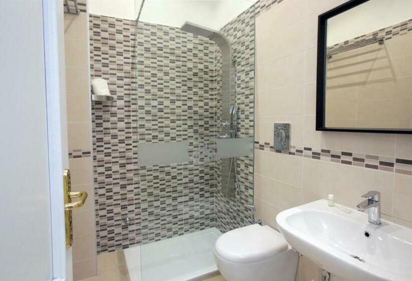 اتاق استاندارد یک نفره, Vergilius Billia