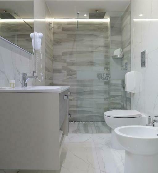 اتاق استاندارد چهار تخته, Vergilius Billia