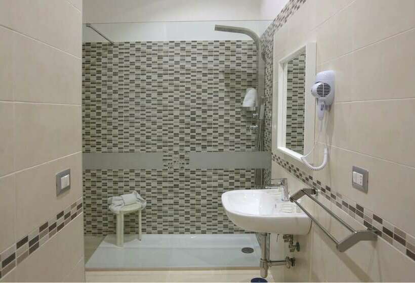 اتاق اکونومی, Vergilius Billia