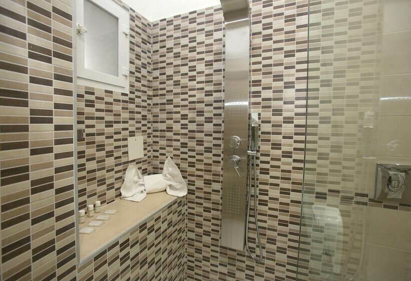 اتاق اکونومی, Vergilius Billia