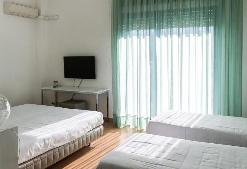 四人标准间, Park Hotel Residence