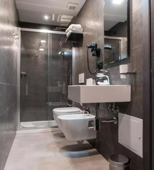 חדר סופריור לשלושה, Residence Hotel Moderno