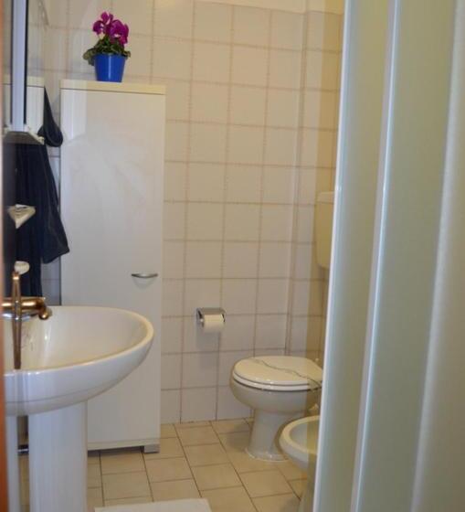 استودیوی استاندارد, Residence Parmigianino