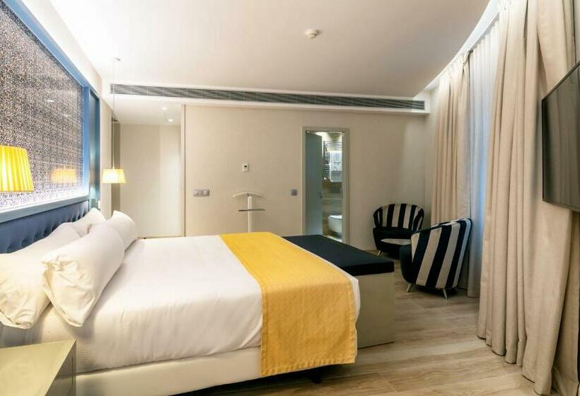 اتاق لوکس, Catalonia Porto