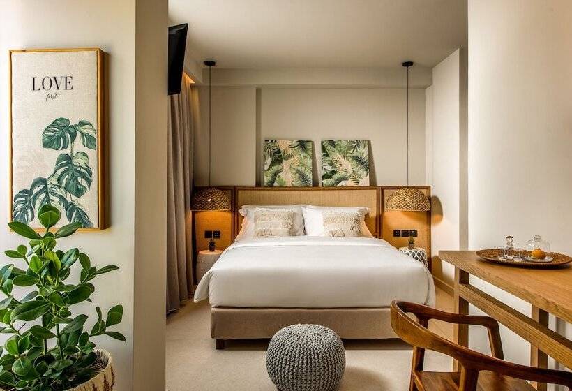 월풀욕조 주니어 스위트, Dom Boutique