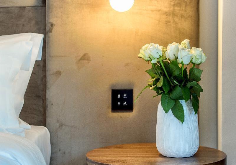 디럭스 룸, Dom Boutique