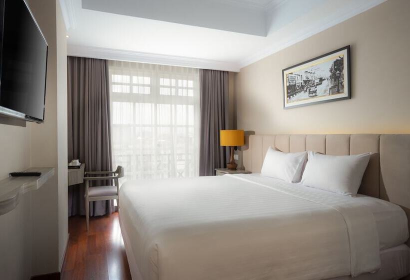 Номер Superior, El Hotel Yogyakarta Malioboro