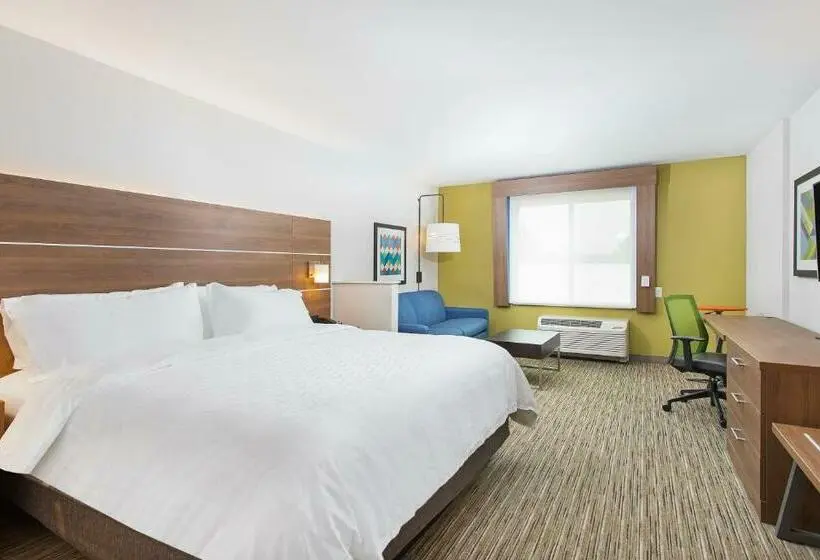 身障者適用スイートルーム, Holiday Inn Express & Suites   La Grange, An Ihg