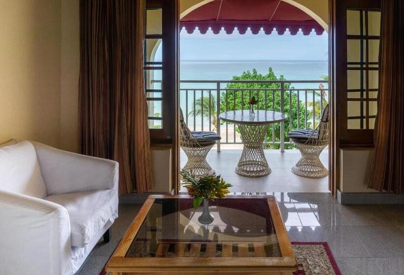 سوییت جونیور با چشمانداز دریا, Charela Inn