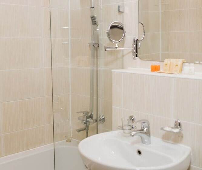 اتاق سوپریور, Kazakhstan