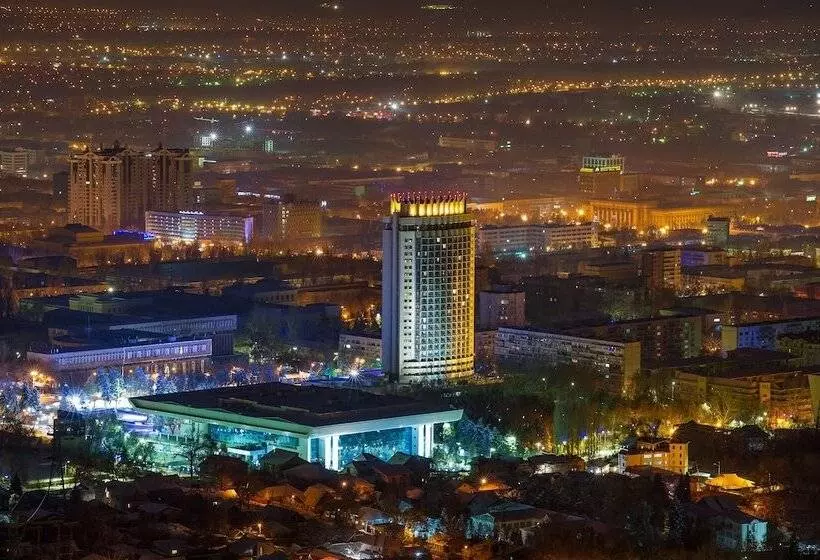 سوئیت با تخت بزرگ, Kazakhstan