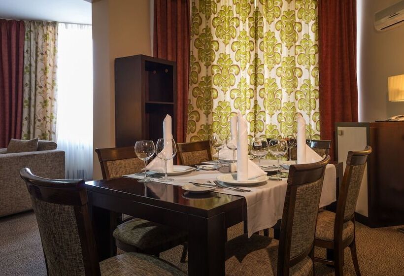 Suite Cama King, Kazakhstan