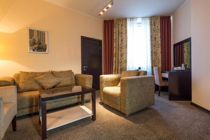 سوئیت با تخت بزرگ, Kazakhstan