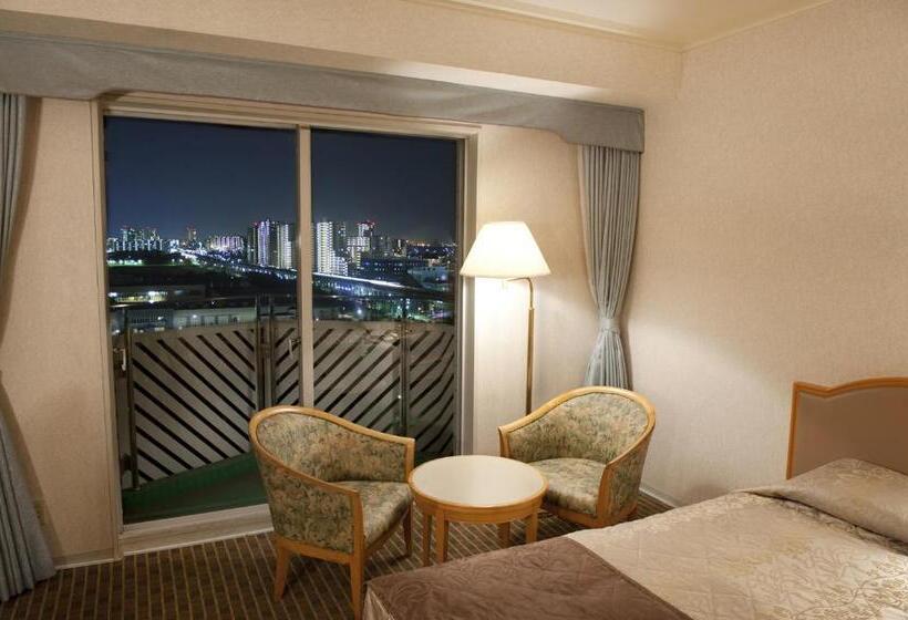 Номер Стандарт, Springs Makuhari