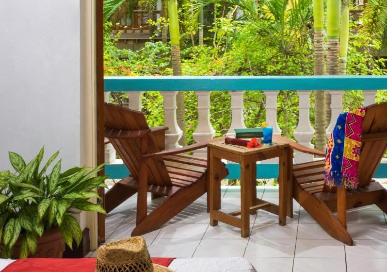 اتاق سوپریور با چشمانداز باغ, Legends Beach Resort