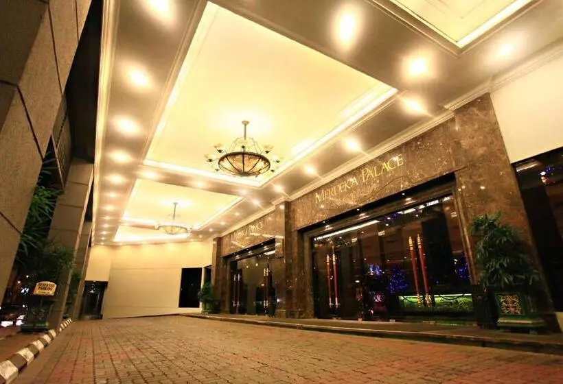 スーペリアールーム, Merdeka Palace Hotels & Suites
