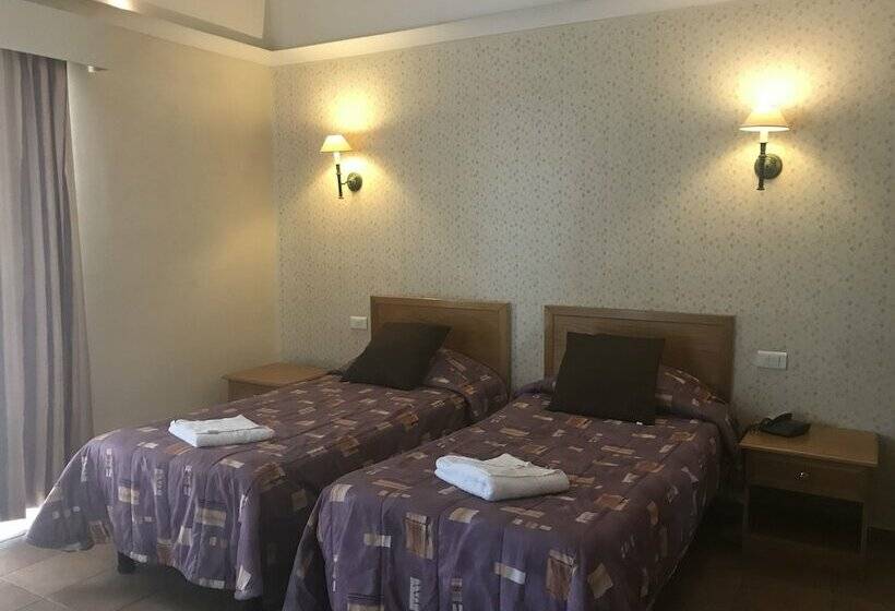 اتاق استاندارد, The Windsor