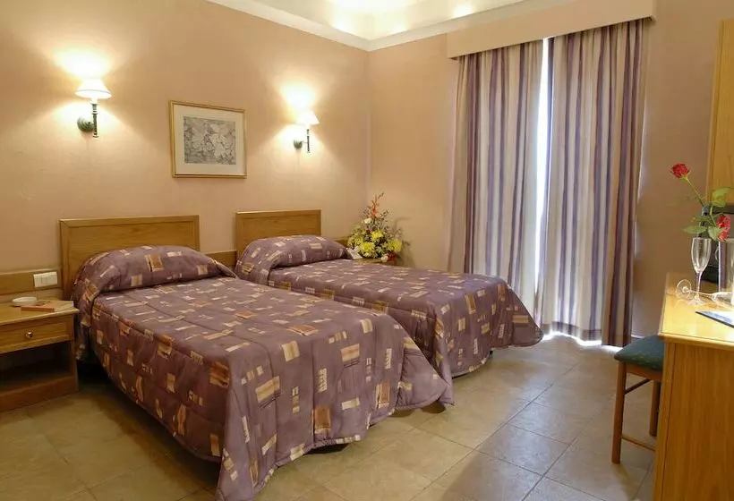 اتاق استاندارد, The Windsor