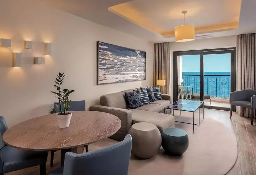 オーシャンビューデラックススイート, The Westin Dragonara Resort, Malta