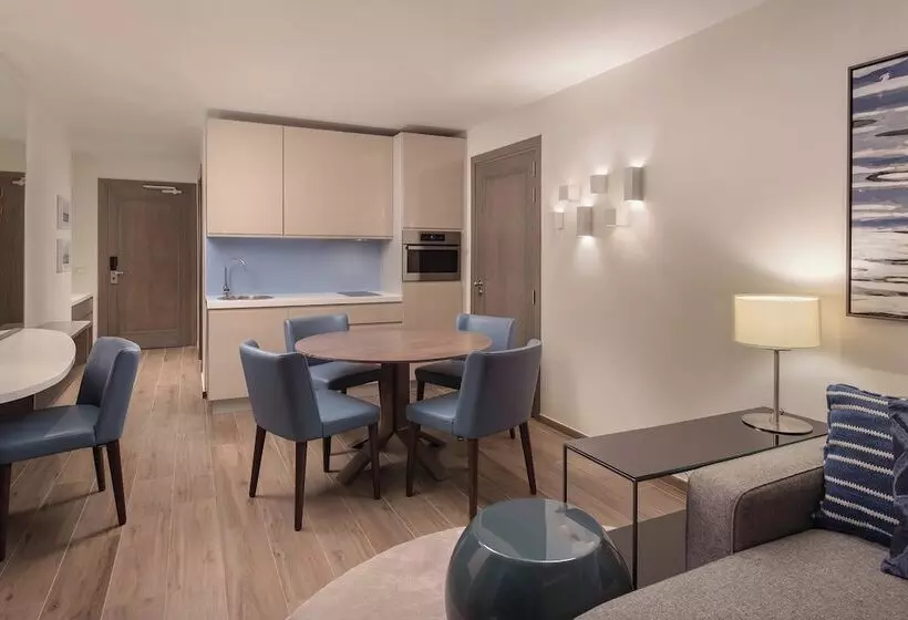 オーシャンビューデラックススイート, The Westin Dragonara Resort, Malta