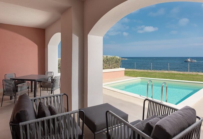 Deluxe Suite Sea View, The Westin Dragonara Resort, Malta