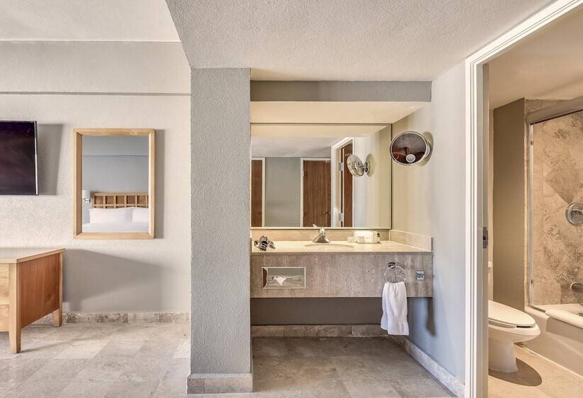 3 Bedroom Suite, Fiesta Americana Acapulco Villas