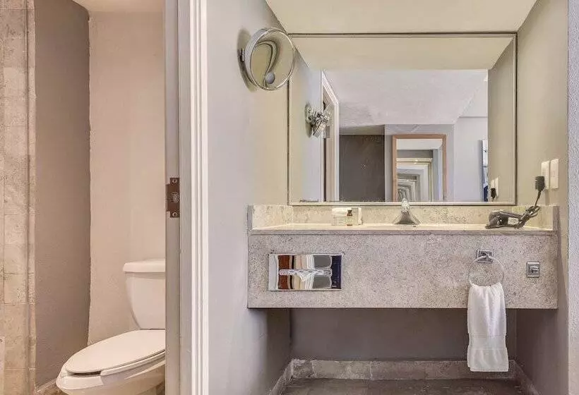 キングサイズベッドのデラックスルーム, Fiesta Americana Acapulco Villas