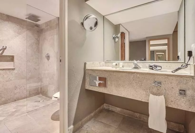 キングサイズベッドのデラックスルーム, Fiesta Americana Acapulco Villas