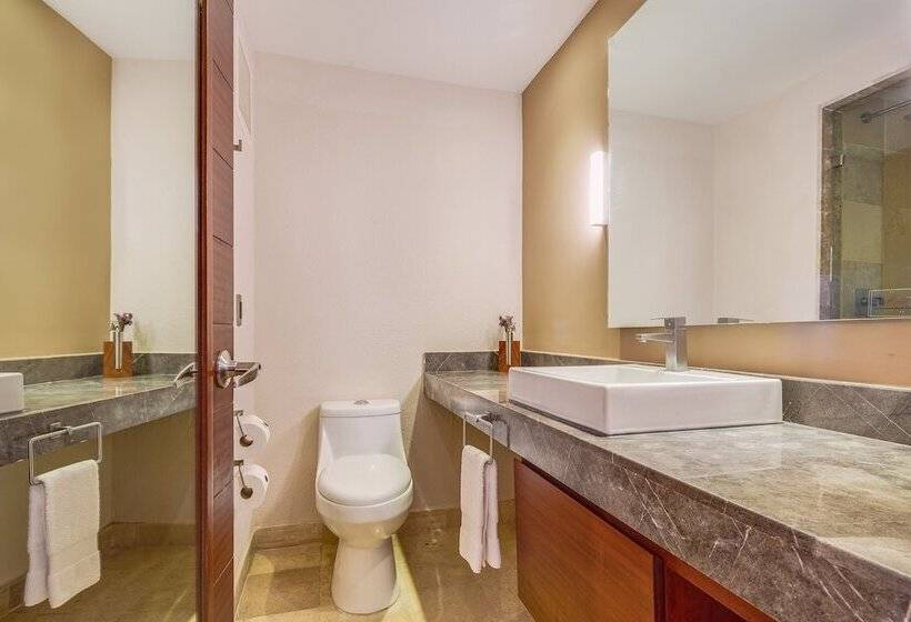 חדר דלוקס נוף לים, Grand Fiesta Americana Veracruz